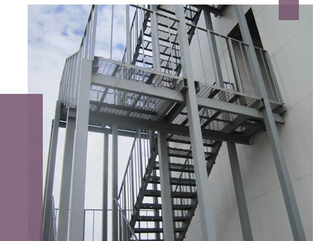 Монтаж пожарных лестниц в Муравленке от 8137 руб.