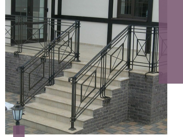 Перила для крыльца в Муравленке — монтаж, изготовление и установка