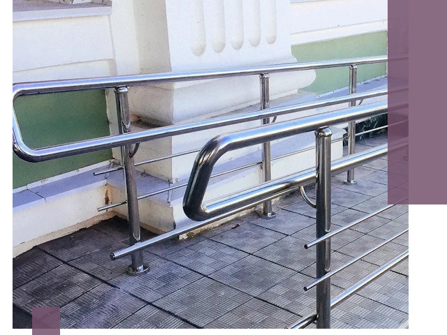 Ограждения пандусов из металла и нержавейки в Муравленке