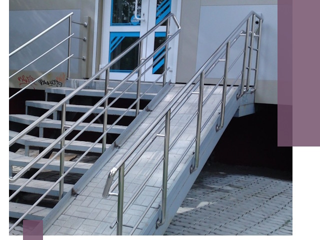 Пандус на крыльцо под ключ в Муравленке: монтаж и изготовление