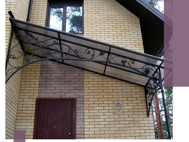 Односкатные козырьки из металла под ключ в Муравленке