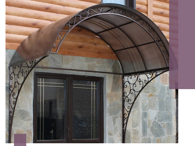 Арочные козырьки под ключ в Муравленке: изготовление и монтаж