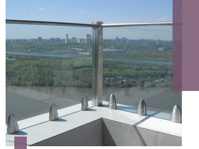 Стеклянные парапеты премиум класса в Муравленке для домов и бизнесов